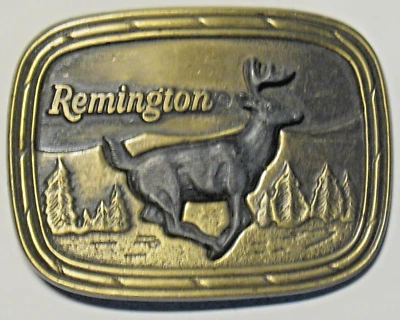 (REDUCIDO) Hebilla de cinturón vintage de ciervo cola blanca para correr Remington Foto 1 de 3