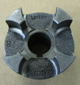 Cubo de acoplamiento mandíbula curva Lovejoy 66879 talla 42/55A buje 1,25"" buje 0,31"" KW nuevo excedente - Imagen 1 de 7