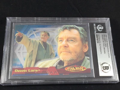 Phil Brown "UNCLE OWEN" Star Wars Topps Rookie Card signed autograph Beckett BAS - Image 1 of 2