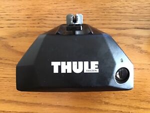Thule 7106 Evo Flush Rail / Foot Pack (Set of 4 Feet) Very Good Condition 1 Key