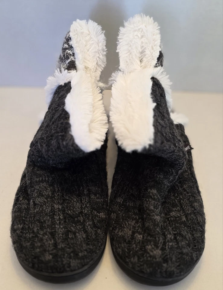 MUK Luks Ankle Slippers Faux Fur Lined Size XL 11-12 Women's  Black And Gray  - Image 1 of 4