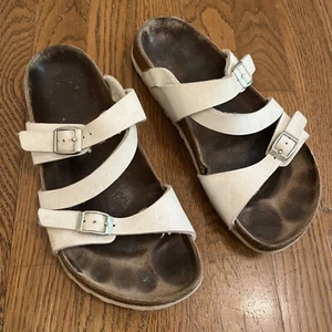 BIRKI'S BIRKENSTOCK WHITE CROSS STRAP 2 BUCKLE SANDALS - SIZE 39- SLIP ON - Picture 1 of 9