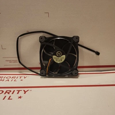Thermaltake TT-1225 DC Brushless Fan - Image 1 of 2