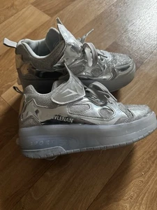 „Schuhe mit Rollen / Heelys Style – Größe (36) – Silber“ - Bild 1 von 3