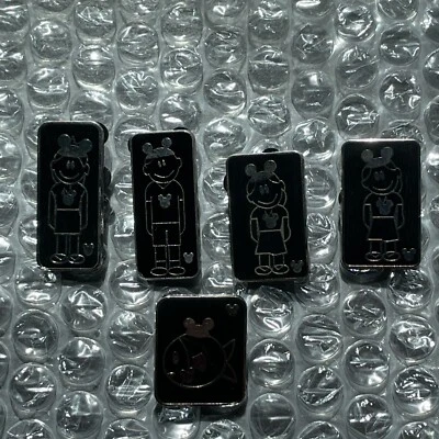 2008 WDW Disney family 5 PIN set Dad, Mom, 2 Daughters, Fish pins Mickey Hat Lot - Image 1 of 4