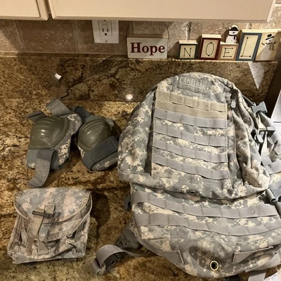 Camelbak Max. Gear Backpack Digital Camo. W/Knee Pads & Xtra Pouch - No bladder - image 1 of 4