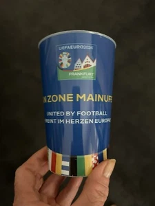 UEFA 2024 EM Becher Frankfurt Mainufer Fanzone - Bild 1 von 5