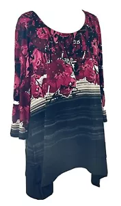 Style Co 1x Top Red Black Shark Bite Hem 3/4 sleeve Rhinestones Floral Stripe - Picture 1 of 6