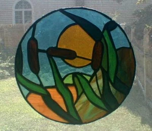 VINTAGE ROUND ART GLASS HANGING STAINED GLASS PUSSY WILLOWS SUN & SKY HANDMADE - Picture 1 of 2