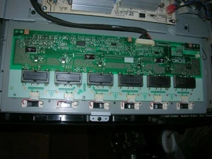 JVC LT-26DA9BJ INVERTER I260B1-12F - Picture 1 of 2