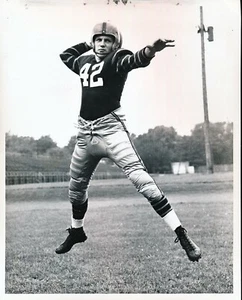 DICK KAZMAIER Princeton University 8" x 10" Type 1 Photo - 1951 Heisman Winner - Picture 1 of 2