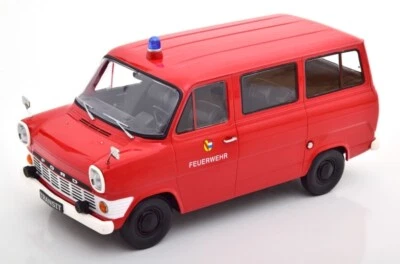 KK-Scale Ford Transit Bus Feuerwehr 1965-1970 rot 1:18 Modellauto 180467 - Bild 1 von 4