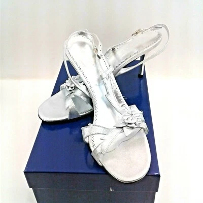 Versani Feminino Prata 3" Saltos/Sandálias com Decoração Roseta na Biqueira 8,5AA - Imagem 1 de 4