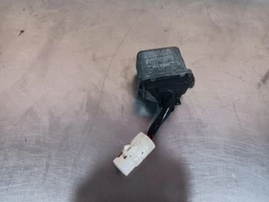 🥇83-85 TOYOTA SUPRA MA67 FARO INCLINABLE RETRACTOR RELÉ 85964-14040 OEM - Imagen 1 de 3