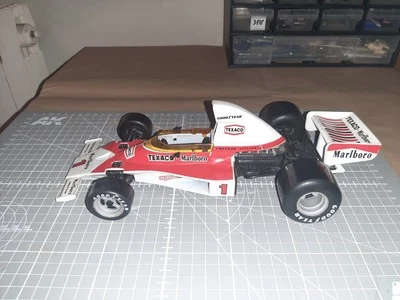 McLAREN M23- EMERSON FITTIPALDI 1975-POLISTIL 1/16  NO BOX... - Immagine 1 di 4