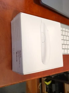 New! Apple Optical USB Mouse - White (OEM | SEALED) - Picture 1 of 3