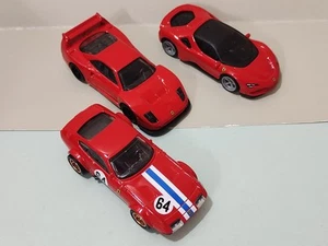 3 Pezzi Hot Wheels 2025 Ferrari F40 SF90 365GTB Ruote in Gomma Pneumatici Rosso Non Rivettato - Foto 1 di 7