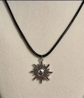 Collar Gargantilla Sol Brillo Sol Colgante Dije Antiguo Enchapado Tono Plata Mujeres Hombres Foto 1 de 4