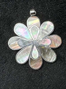 MOP Flower Pendant Iridescent 925 Sterling Silver Inlay Abalone Artisan 0615 W - Picture 1 of 13