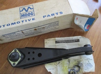 NOS Ford Fairlane Falcon Mustang Comet Control Arm Lower Ball Joint Moog K8121 - Image 1 of 4