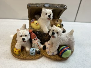 Figura Leonardo Highland White Terrier Dogs 3 Westies en caja de juguetes 1999 RARA DE COLECCIÓN - Imagen 1 de 8