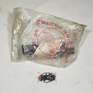 **NOS** HONDA Interceptor (VF1000F) OEM Left front main foot peg rest (1984) - Picture 1 of 1