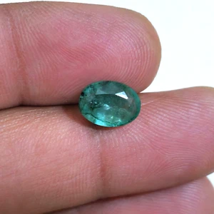 100%Natural Attractive Zambian Emerald Faceted Oval Shape 2.45 Ct Loose Gemstone - Picture 1 of 7