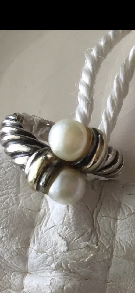 David Yurman Cable Pearl Bypass Ring Featured in Sterling Silver & 14K Gold| JH Foto 1 de 1