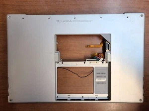 GENUINE APPLE POWERBOOK G4 A1052 SERIES 17" LAPTOP BOTTOM CASE 922-5780 613-4759 - Picture 1 of 2