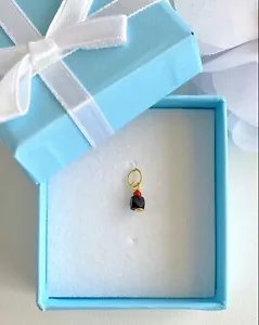 Colgante de protección genuino de 3 mm Azabache (Jet) y oro amarillo sólido de 10 k, nuevo - Imagen 1 de 6