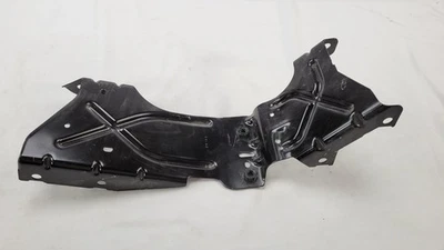 Soporte de peldaño para parachoques trasero izquierdo RAM 2500 2019-2021 68377160AA Foto 1 de 4