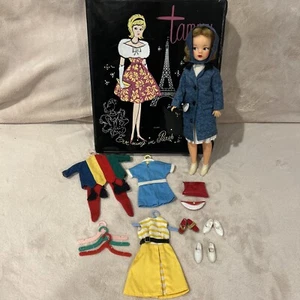 Ideal Tammy bambola bionda sera a Parigi astuccio abiti originali scarpe borse BS-I2 - Foto 1 di 23