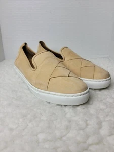 M Gemi Slip On lWomen's Size 10 Tan Woven Leather Woven Shoes Rare - Picture 1 of 13