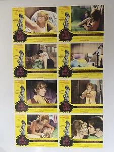 Juego de tarjetas de vestíbulo vintage His Wife’s Habit 1970 con Georgine Darcy y Christina Hart - Imagen 1 de 9