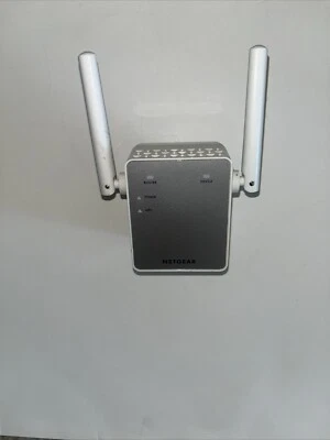 NETGEAR AC750 EX3700-100NAS Wireless Dual Band Range Extender - Image 1 of 2