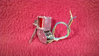 LIONEL 8555 F3 DIESEL LOCOMOTIVE - REVERSING E-UNIT ASSEMBLY - Image 1 of 4