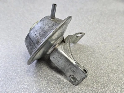 NICE USED ORIGINAL BOSCH PORSCHE 911 2.7 JFUD6 DISTRIBUTOR VACUUM ADVANCE 607 - Image 1 of 4