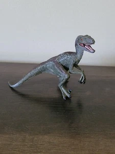 Papo Velociraptor Dinosaur Figure Prehistoric Collectible Jurassic Park 2005 - Picture 1 of 8