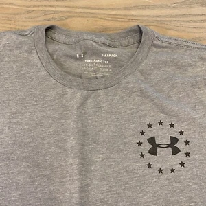 Under Armour Freedom Banner Gray T-Shirt Women’s S 1352160-035 The Classic Tee - Picture 1 of 15