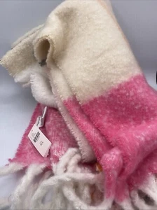 "Bufanda envolvente con flecos a cuadros ANTHROPOLOGIE rosa suave nueva con etiquetas 20"" x 80""" - Imagen 1 de 5