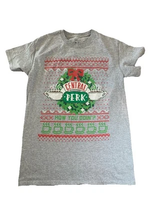 Friends Serie de TV Feo Navidad Suéter Camiseta Central Perk Talla Pequeña Camiseta Foto 1 de 4