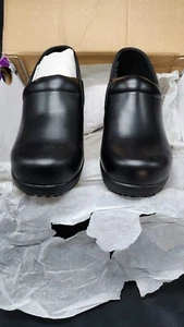 Shoes For Crews Women's Sz 7 Cobalt Black Slip & Oil Resistant Work Clogs - Picture 1 of 11
