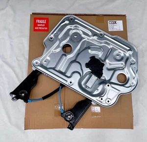Leve Vitre Avant Droit QASHQAI +2 J10 80770JD00A 2007 à 2013 A 4portes+Moteur - Foto 1 di 4