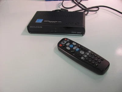 Digital Stream DTX9900 D Digital To Analog TV Converter Box Remote Dolby HDTV  - Image 1 of 4