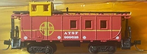 Model Power N Scale - Wide Vision Caboose Santa FE ATSF 999628 - BA - Picture 1 of 2