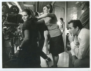 Claudia Cardinale & Ugo Tognazzi Schnappschuss im prächtigen Cuckold 1964, 20380 - Bild 1 von 1