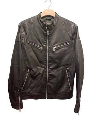 Chaqueta de moto de cuero sintético negra para hombre bolsillos con cremallera por Forever 21 talla mediana Foto 1 de 4