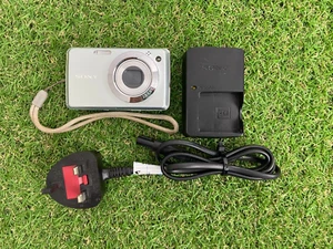 Sony fotocamera digitale Cybershot DSC-W210 12,1MP argento testata - Foto 1 di 8