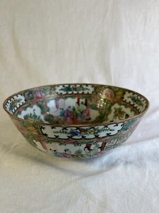ANTIQUE CHINESE ROSE MEDALLION PORCELAIN BOWL COURT SCENES & FLORAL MOTIFS BIN F - Picture 1 of 7