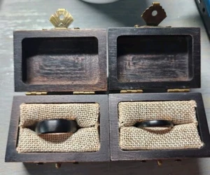 Ring Set von EMBR Wolfram Größe 9 Damen und 11 Herren Neu im Karton - Bild 1 von 4